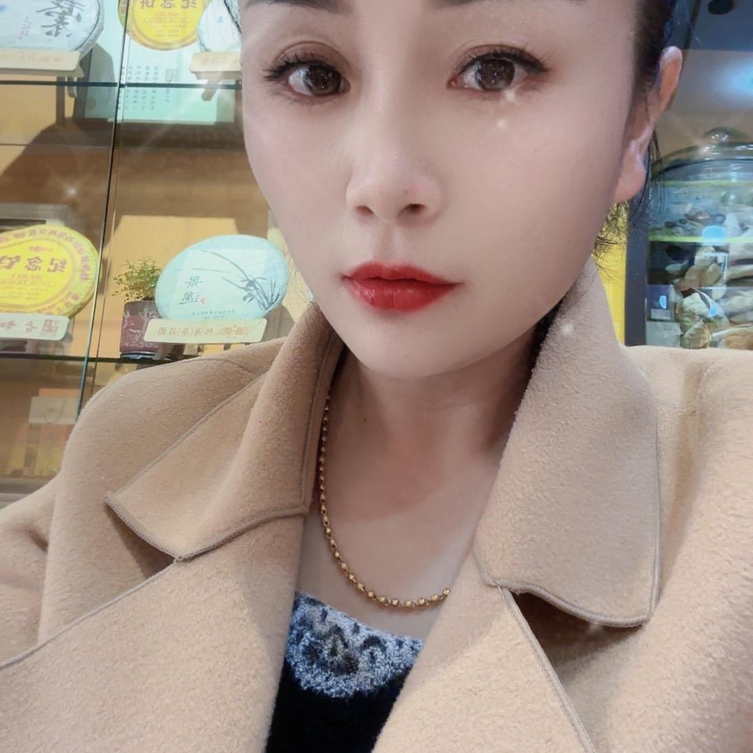 莉莉