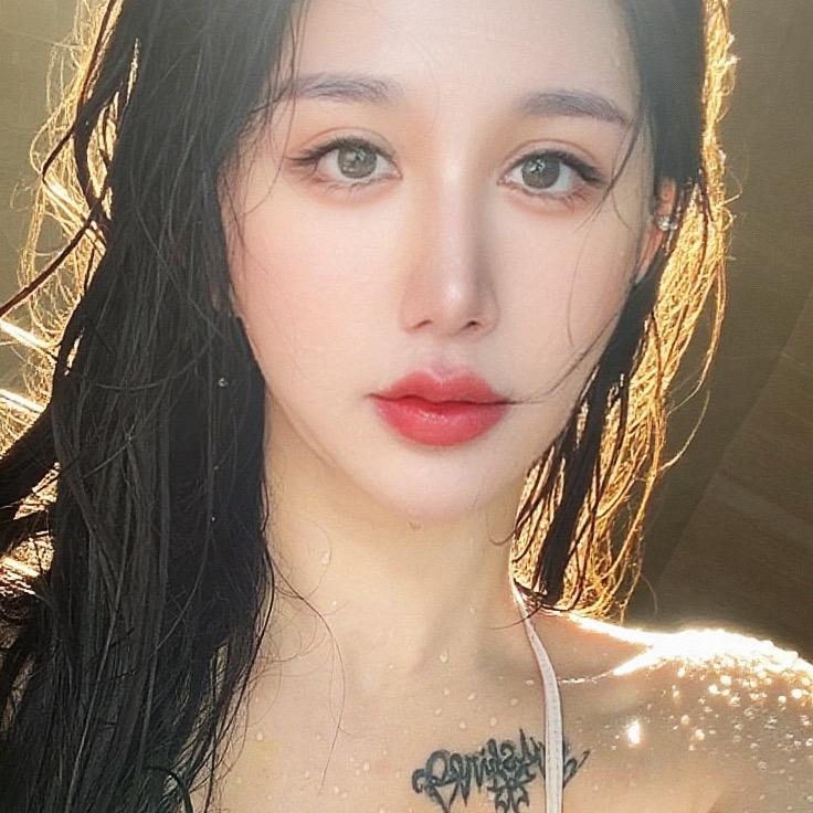 大蜜蜜在发光