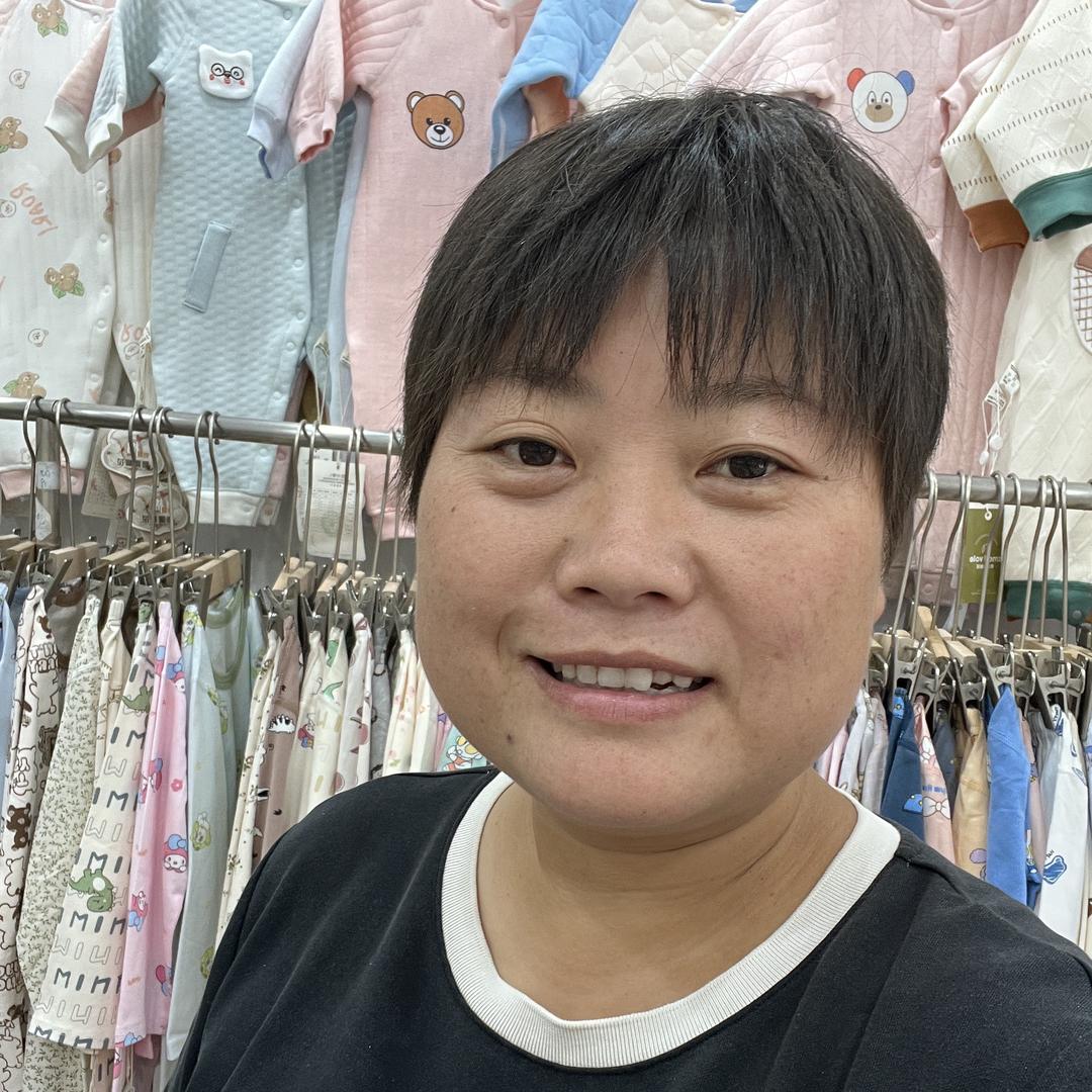织里祎航服装店