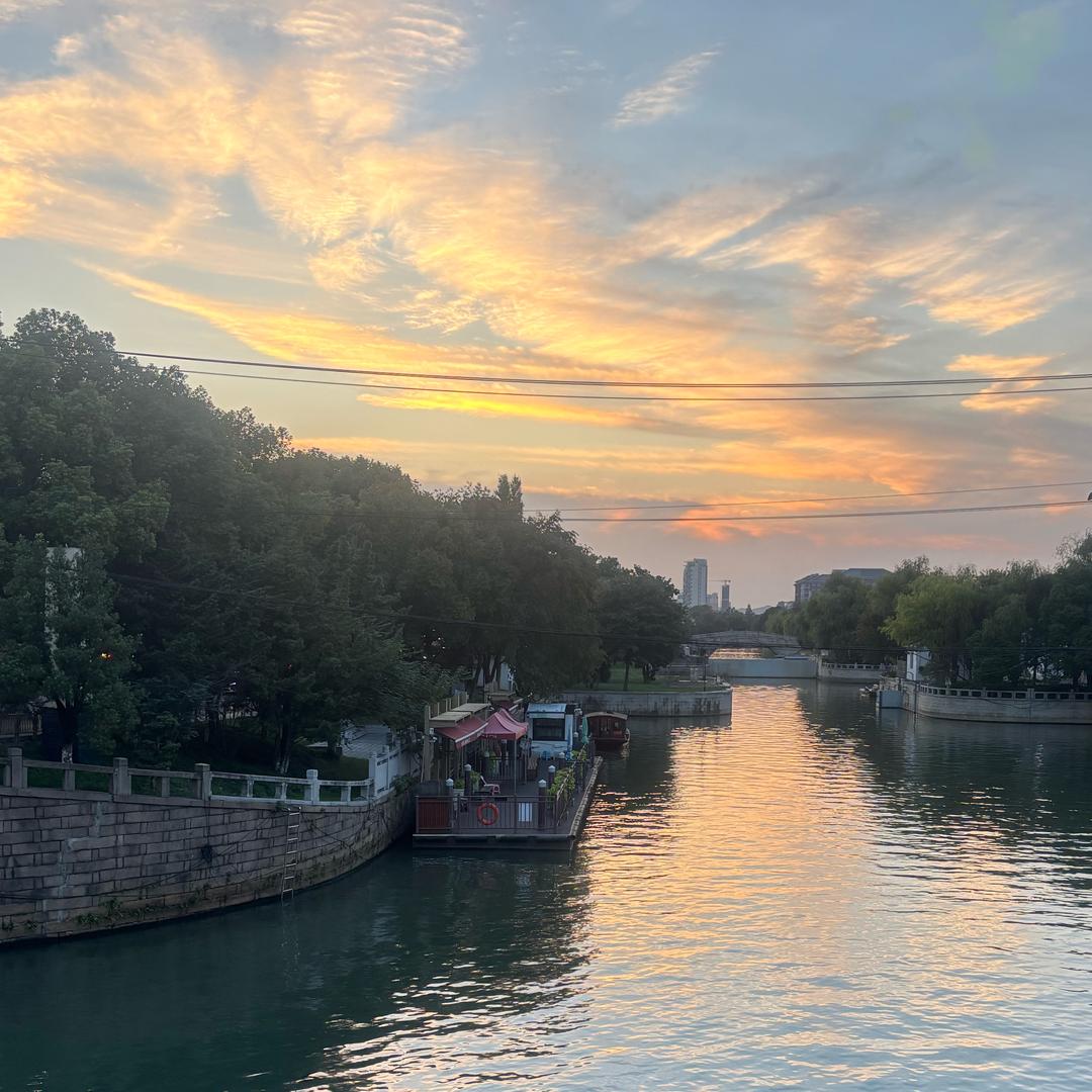 都是千年狐狸，别跟我谈聊斋