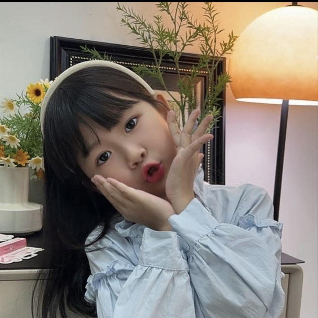 郑瑶瑶同学商学