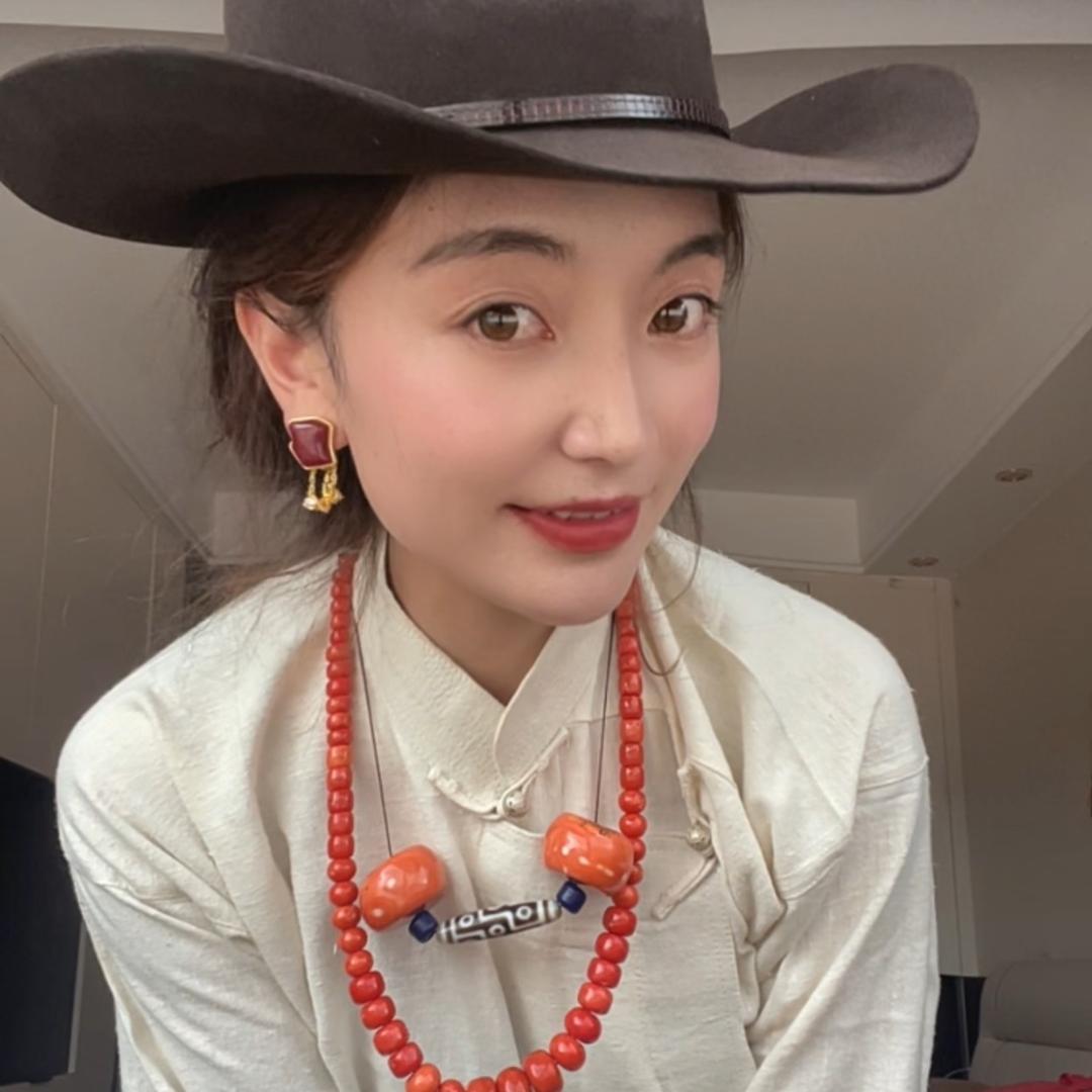 丁青县 伟德服装店🦋