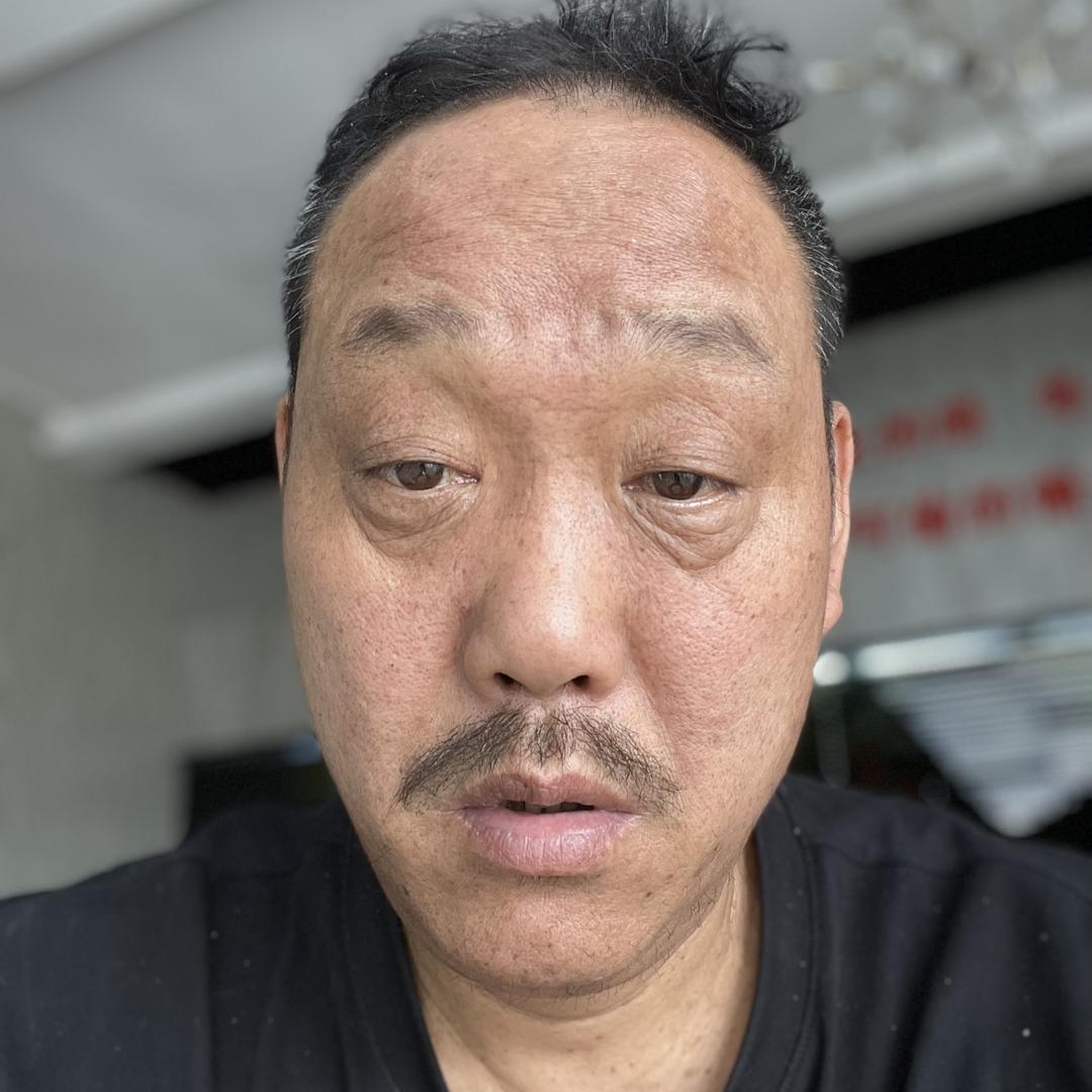 鑫港名车 二蛋 服务经营部