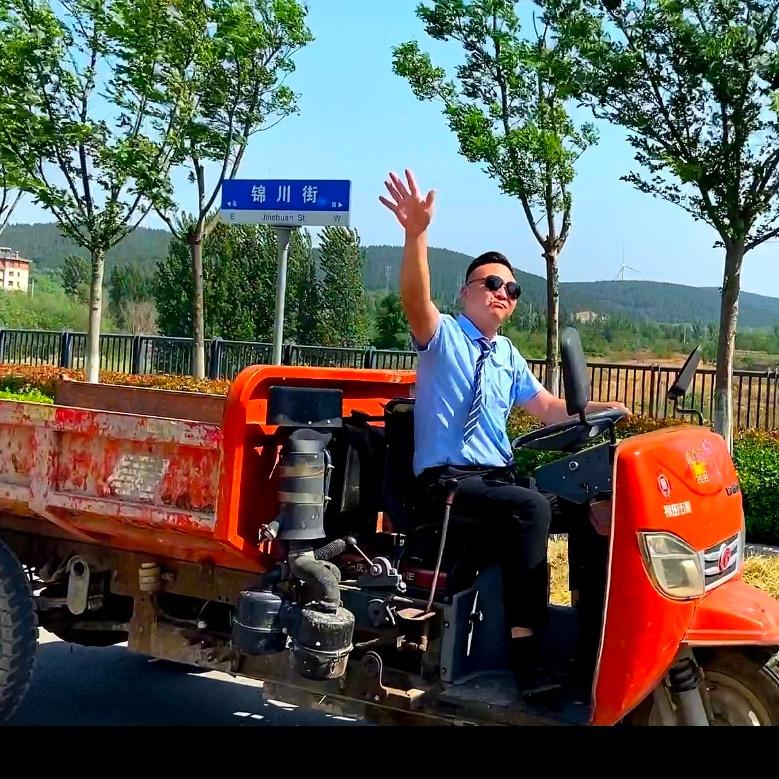 抖音监工两人组