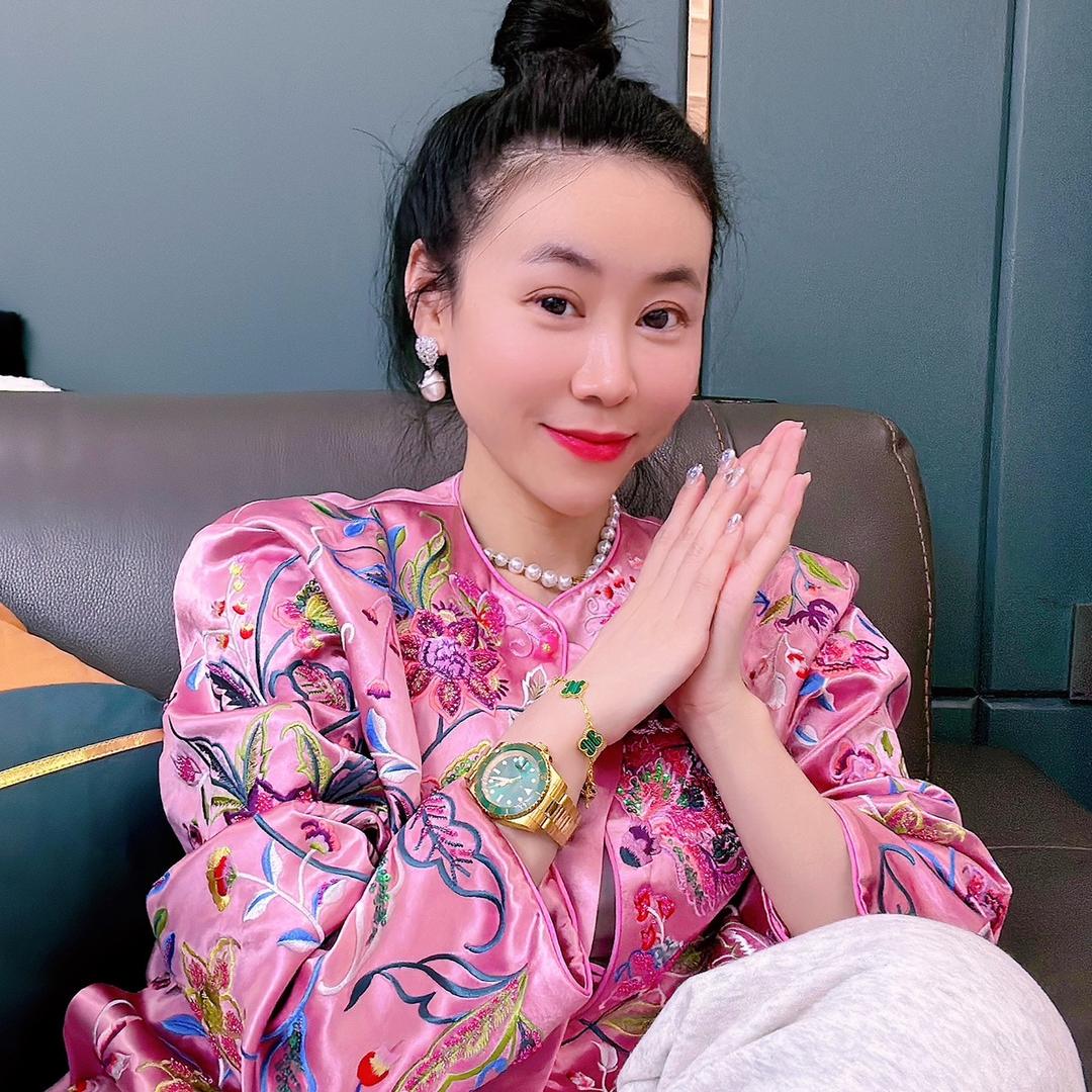 吖吖🐳快乐生活@抖音