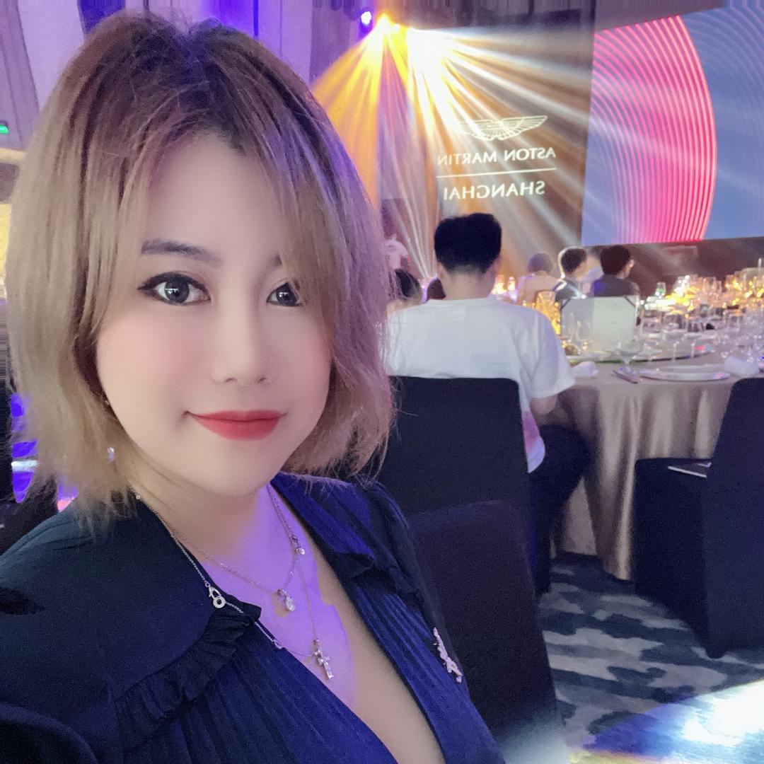 嗨嗨 女王大人