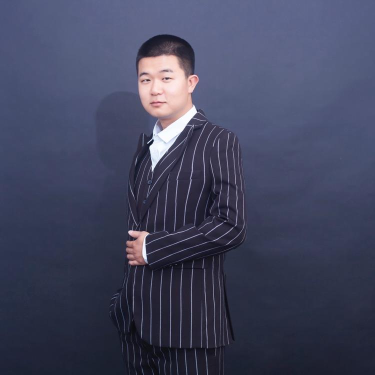 金茂龙城晓棠孙卓