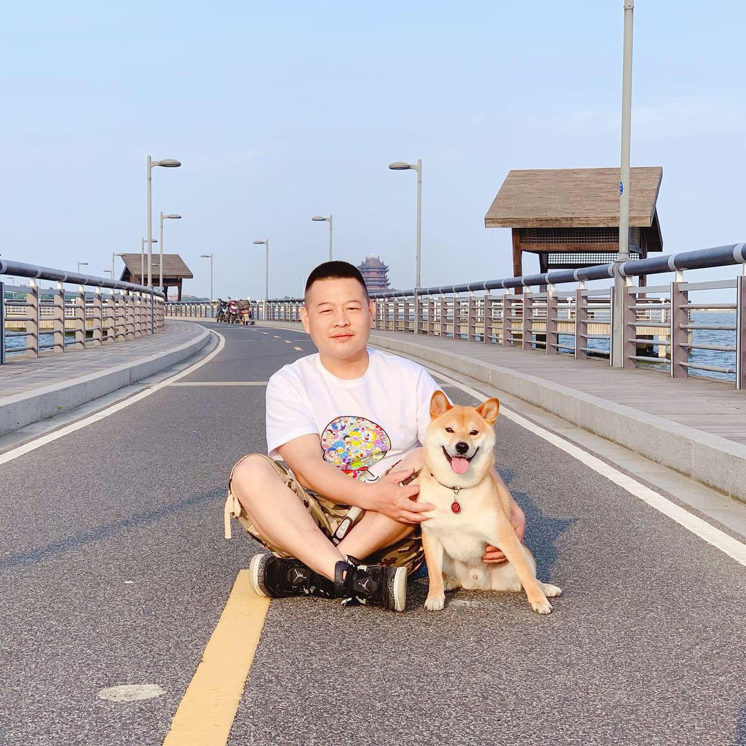 磊磊
