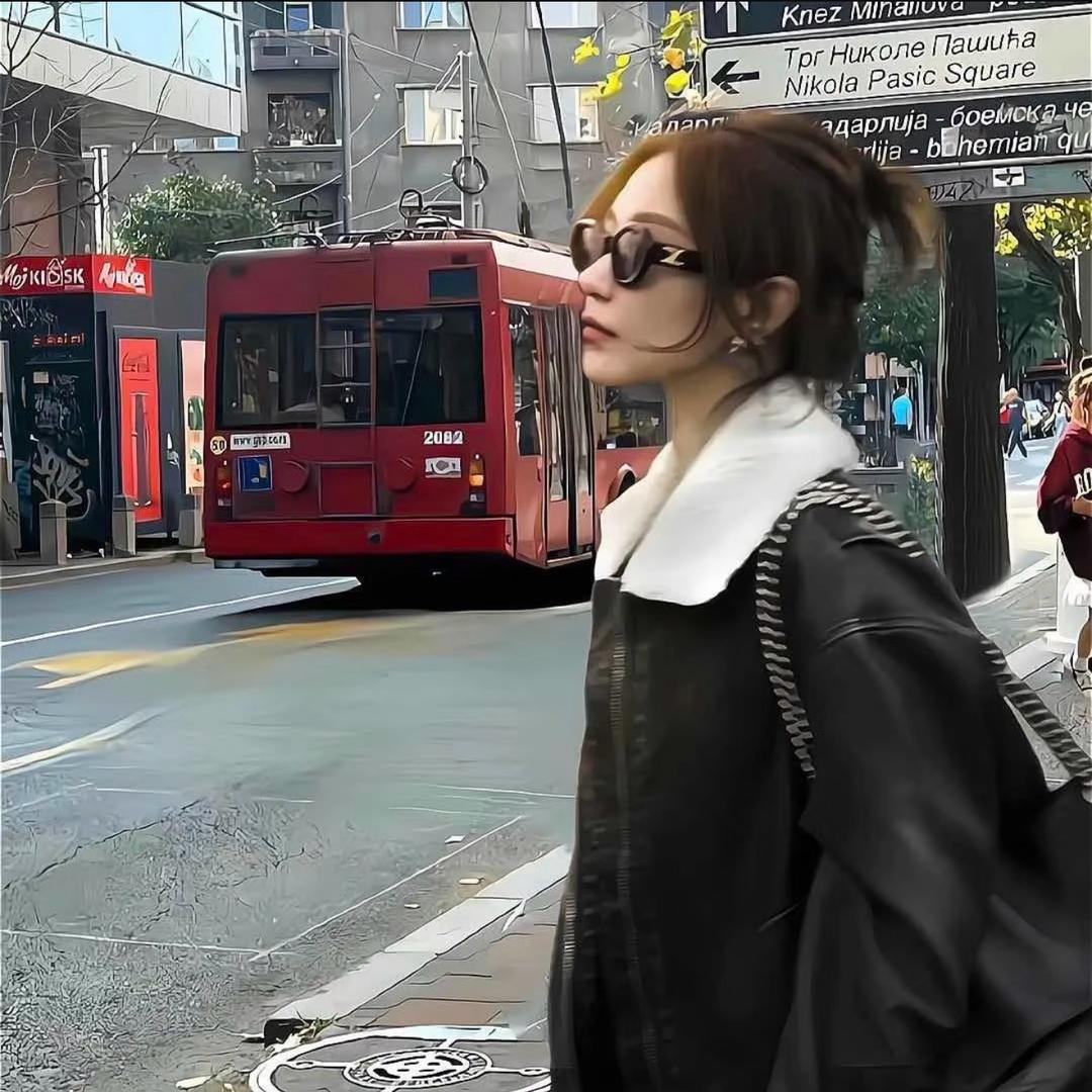 小小妍.