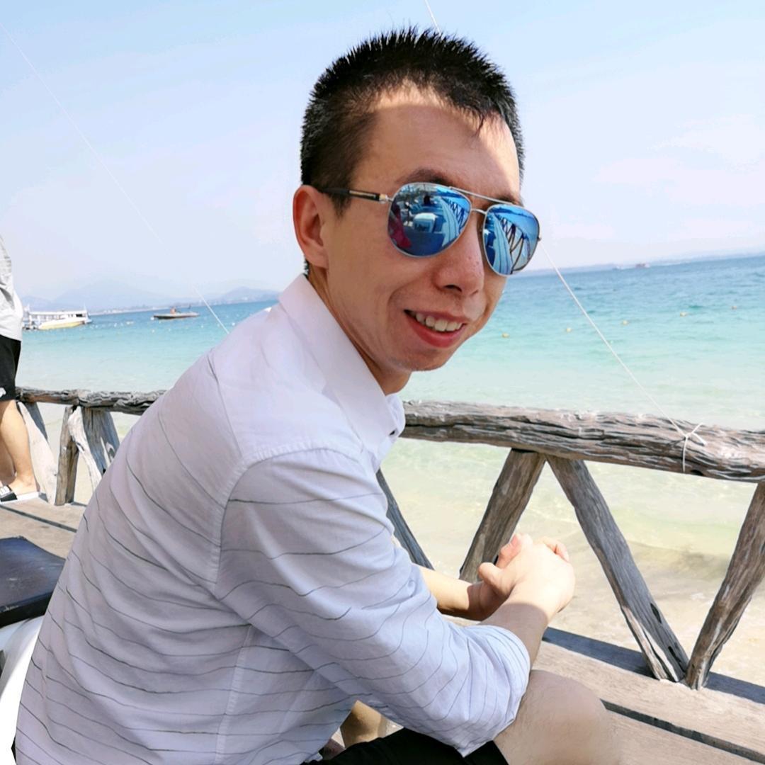 奥迪拎壶冲
