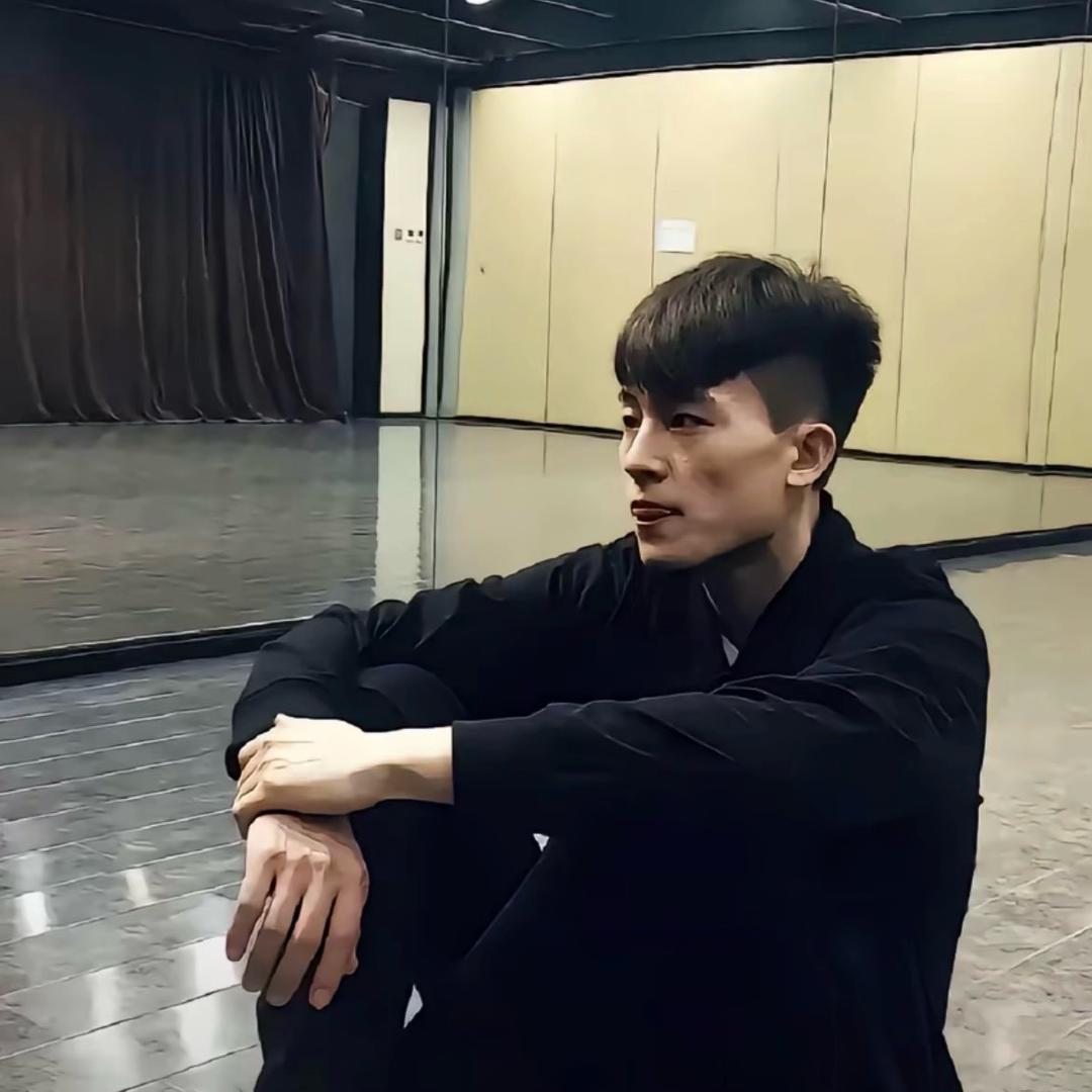 北阙云.