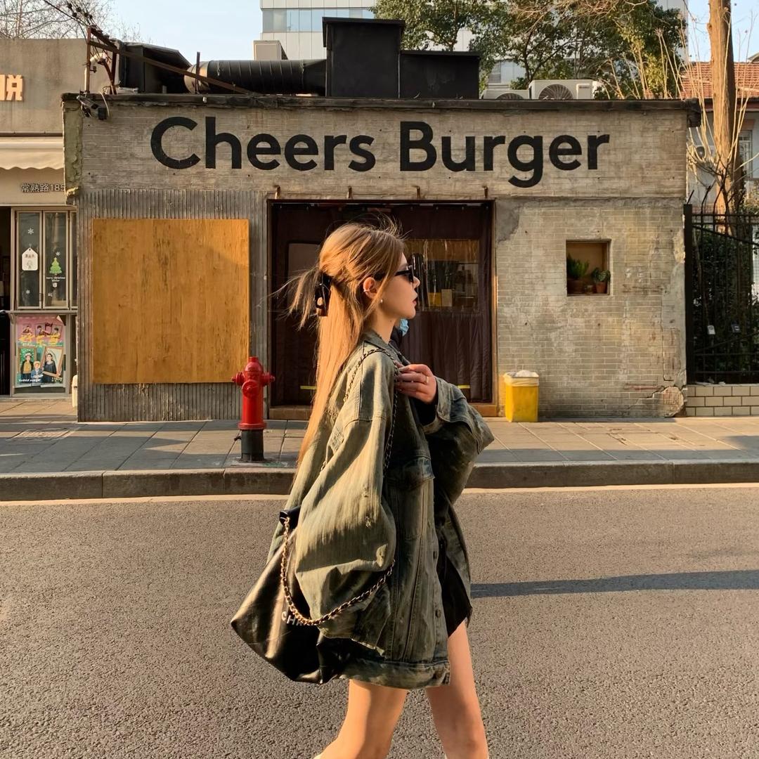 芊寻甄选牛仔精品店