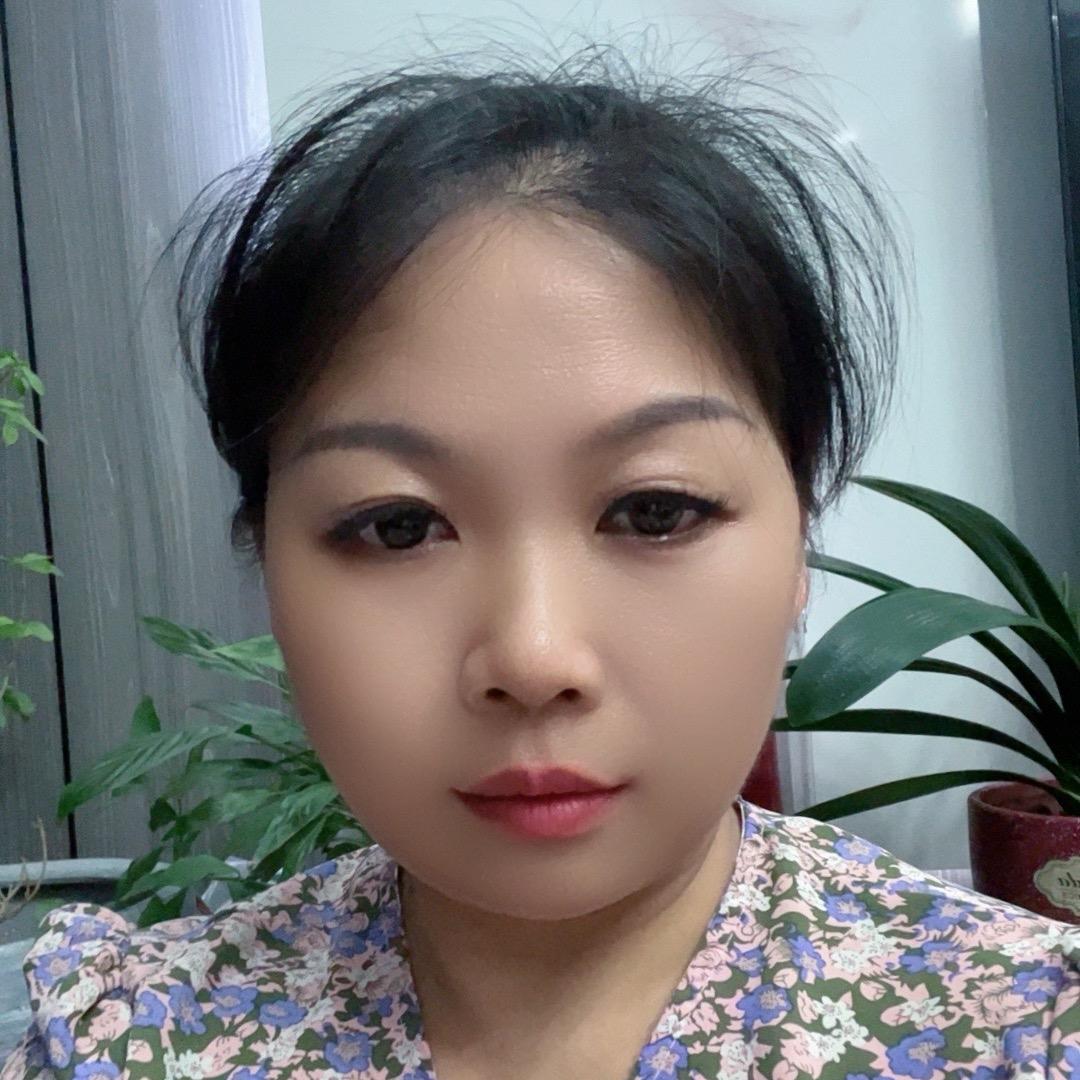 吴洁梅(单身妈妈)