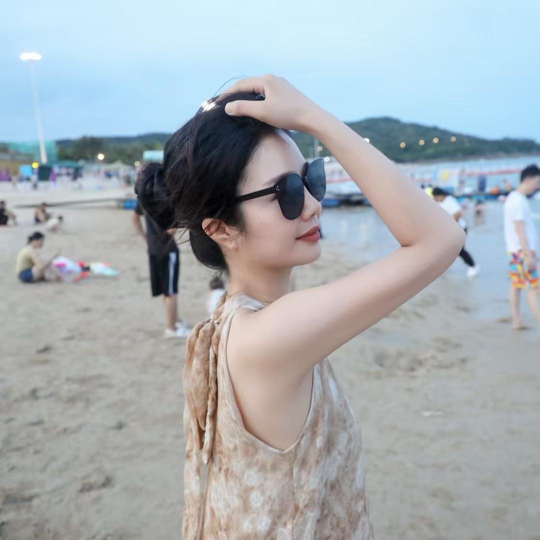 小小艾