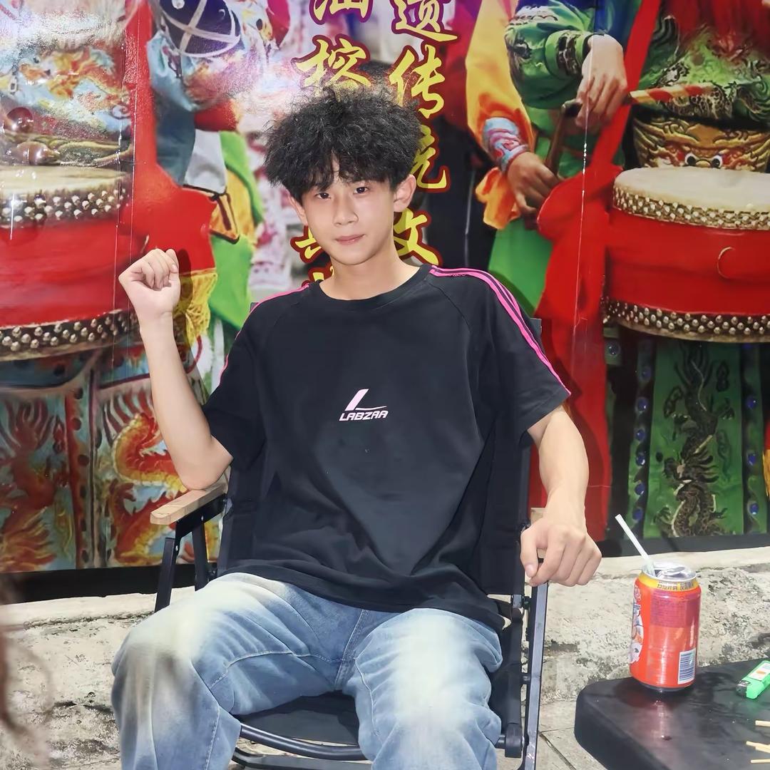 揭阳布马舞队🐴图图♻️（黄金回收）