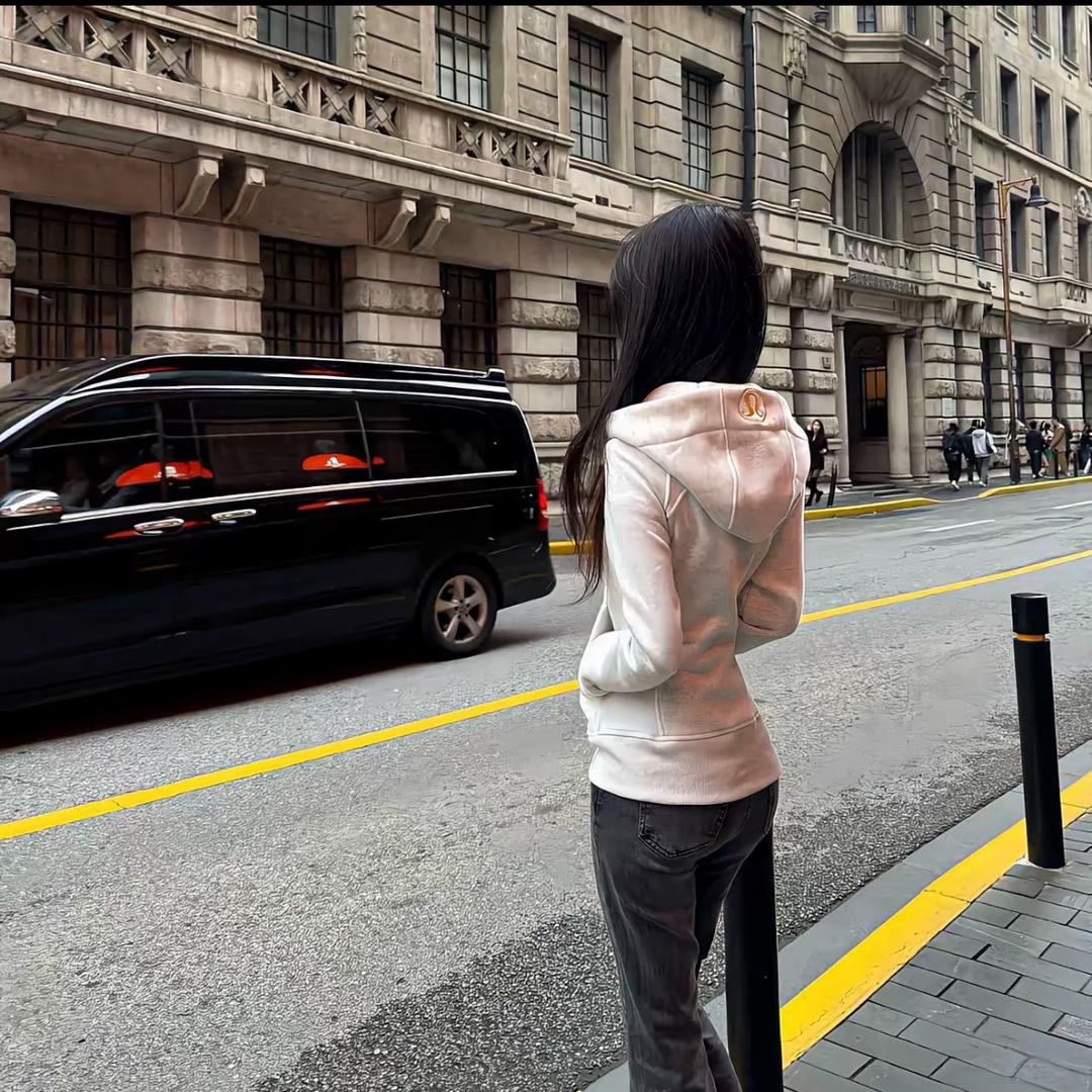 ￴ ￴  ￴￴￴ ￴ ￴￴