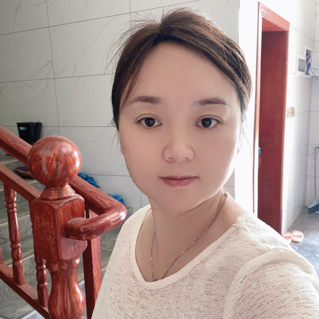 小周在新田卖门窗
