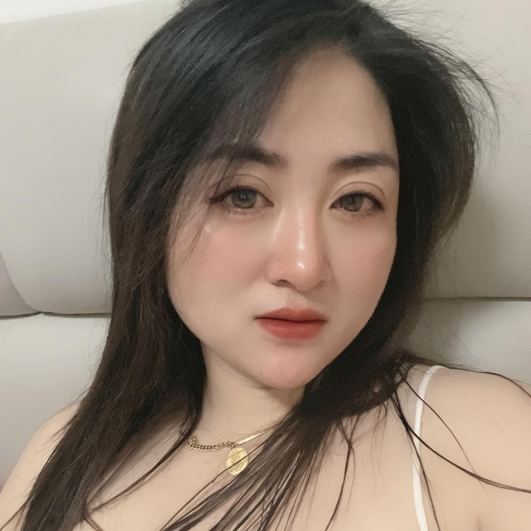 香香2110