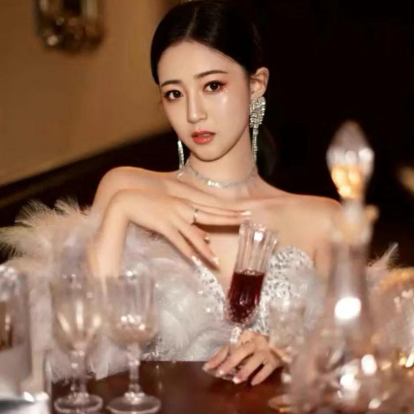 利瓦伊娜•买吉提💎