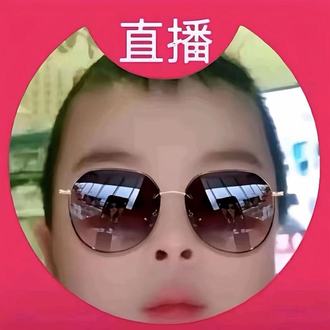 高冷洁癖总裁对正在挑粪的我一见钟情