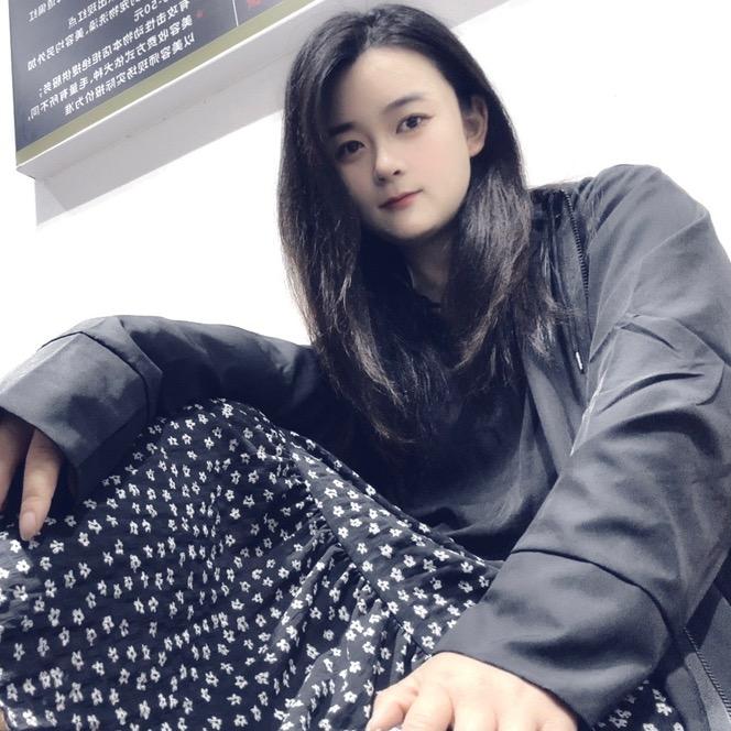 月           y