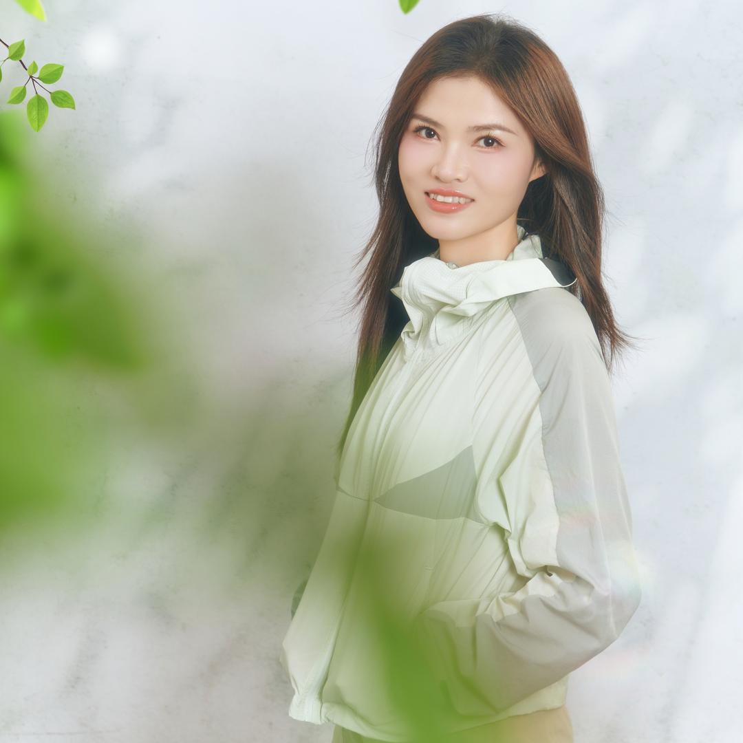 姿老板蕉下服饰号