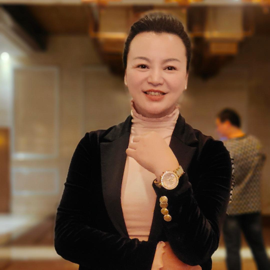 何家大妹子😃