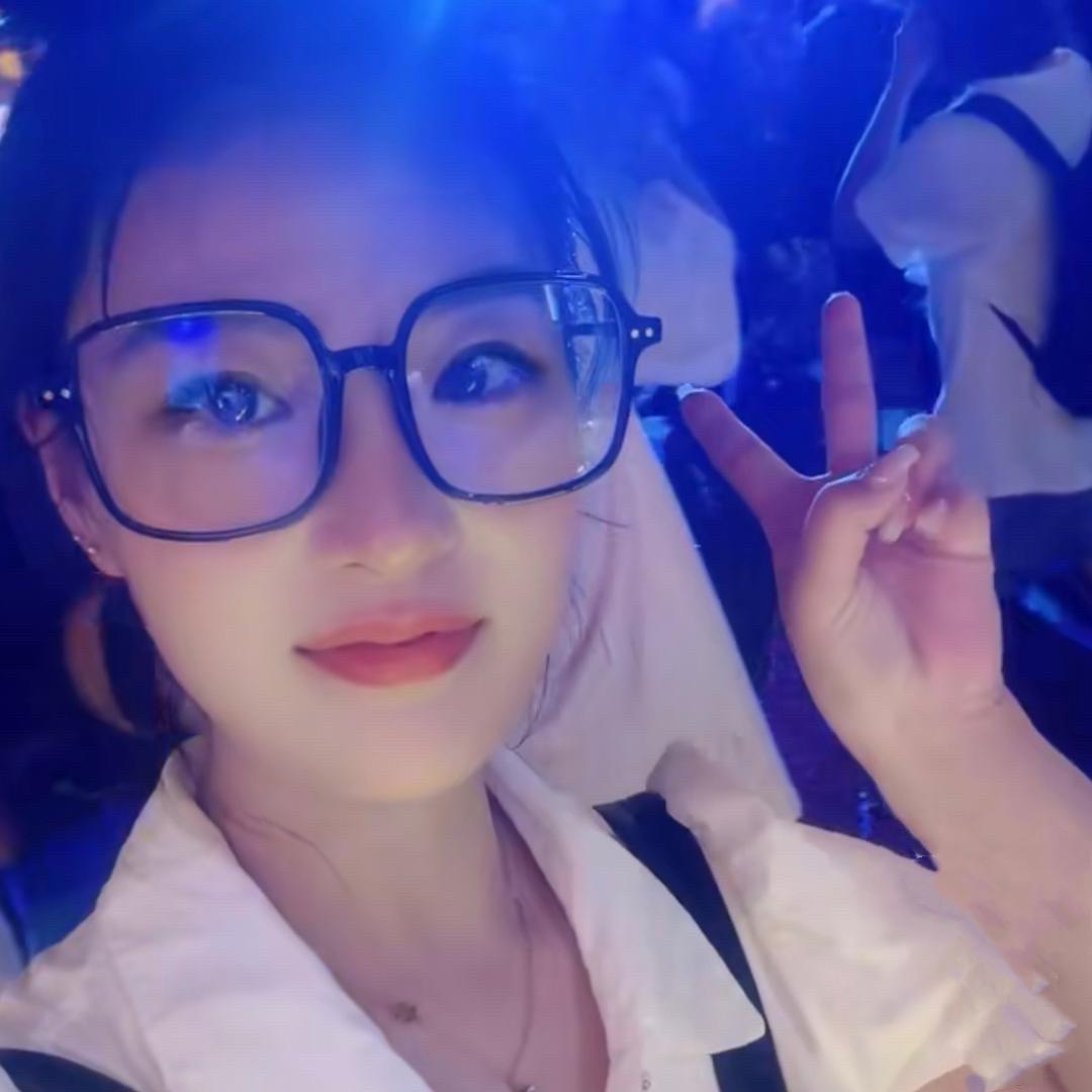 陈迅💕