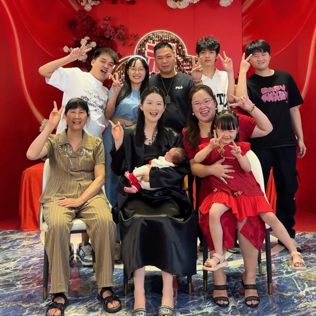 小敏和婆婆的日常
