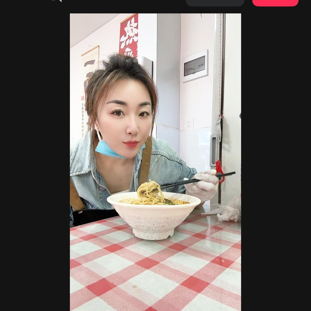 渝乡缘面馆李李日常