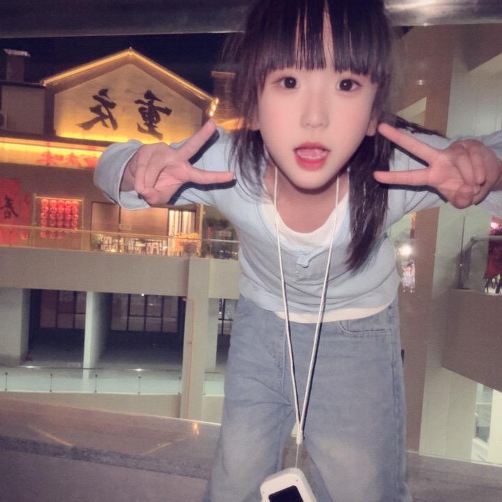 卖螺丝的小伙