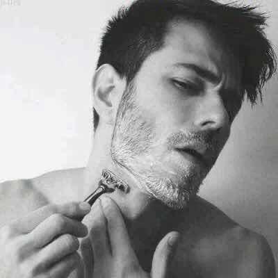 仁寿二路汽车馆（络耳胡）