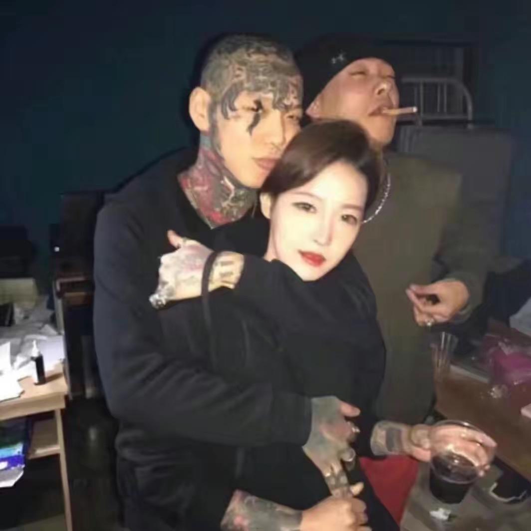 GH