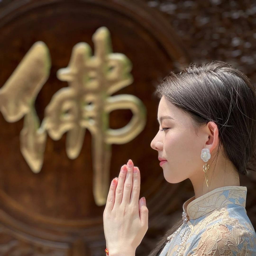 尘缘阁外公