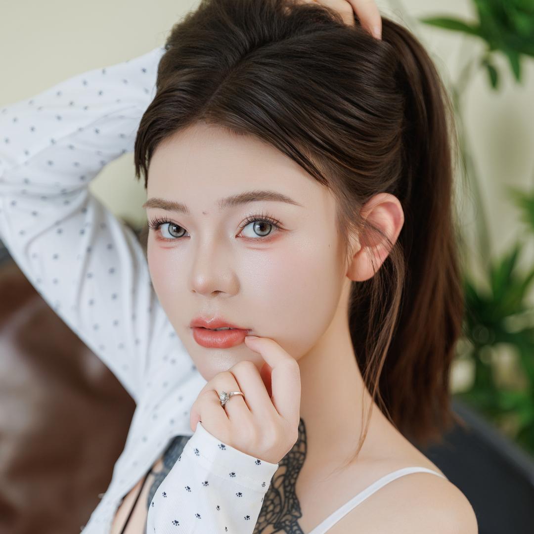 莉子的朋友圈儿