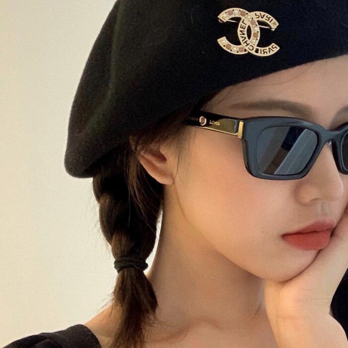是小丸子。