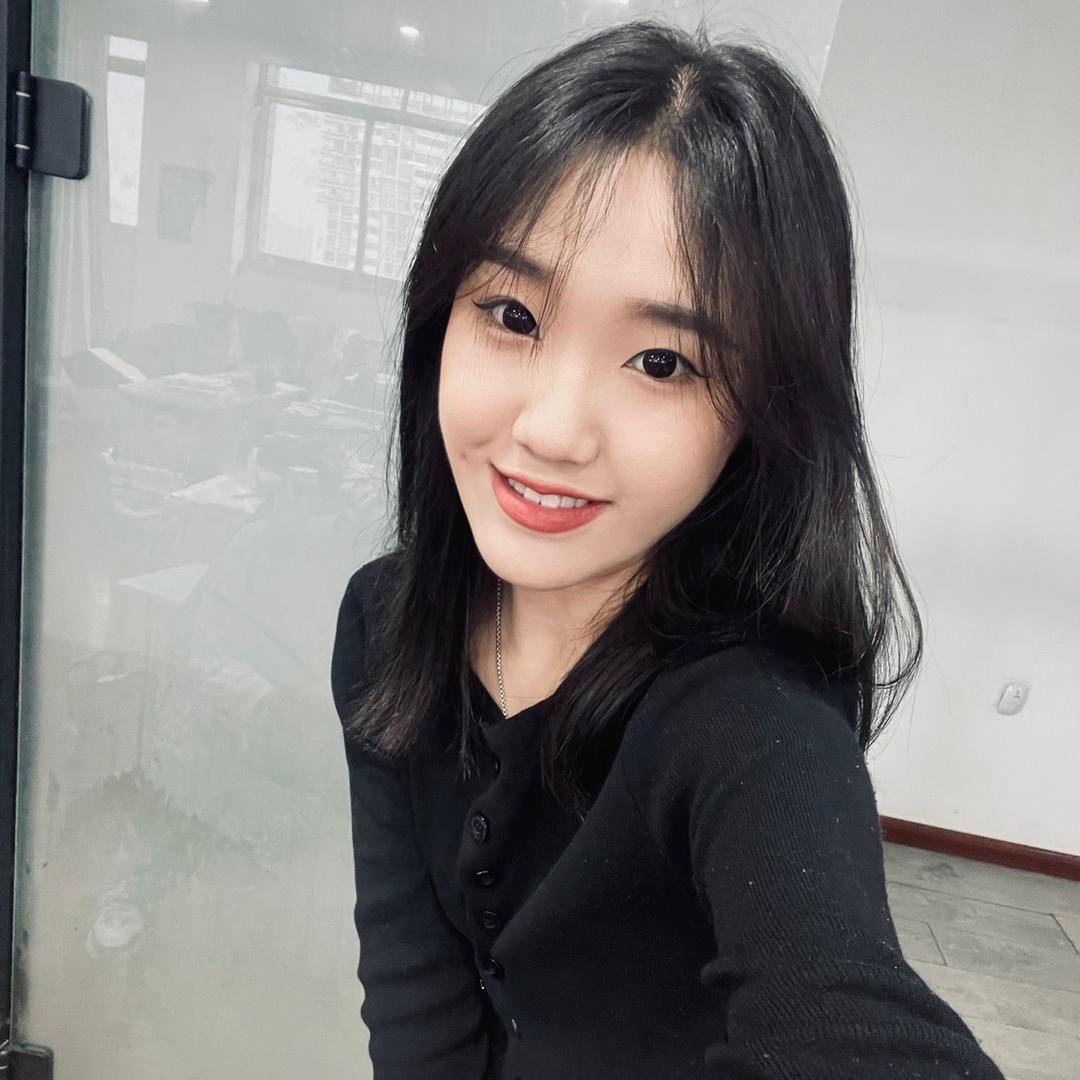 魏一鸣Leyla