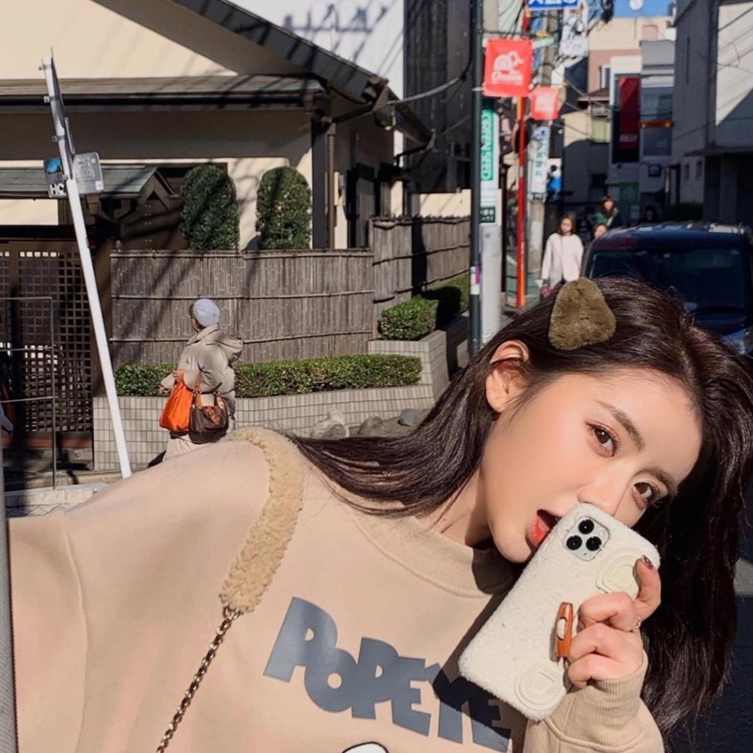 @Nana
