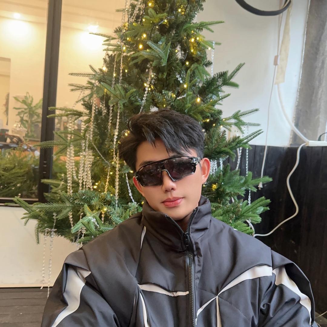 @黑皮阿文（肌肉版）