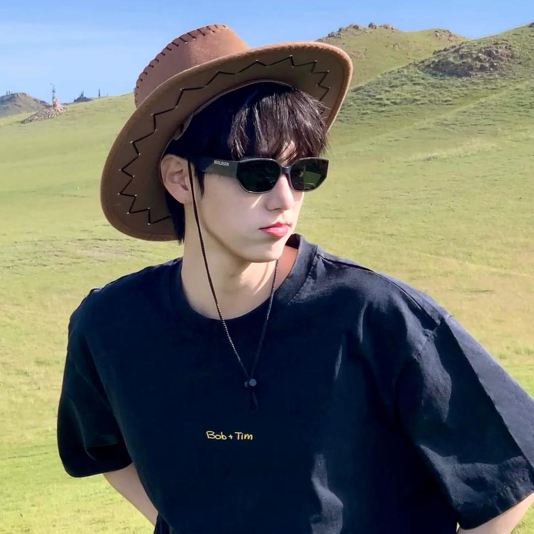 睡不醒的逗子💭