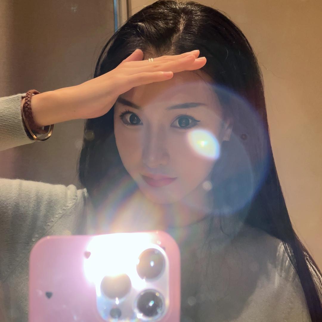 Chloe 婧婧