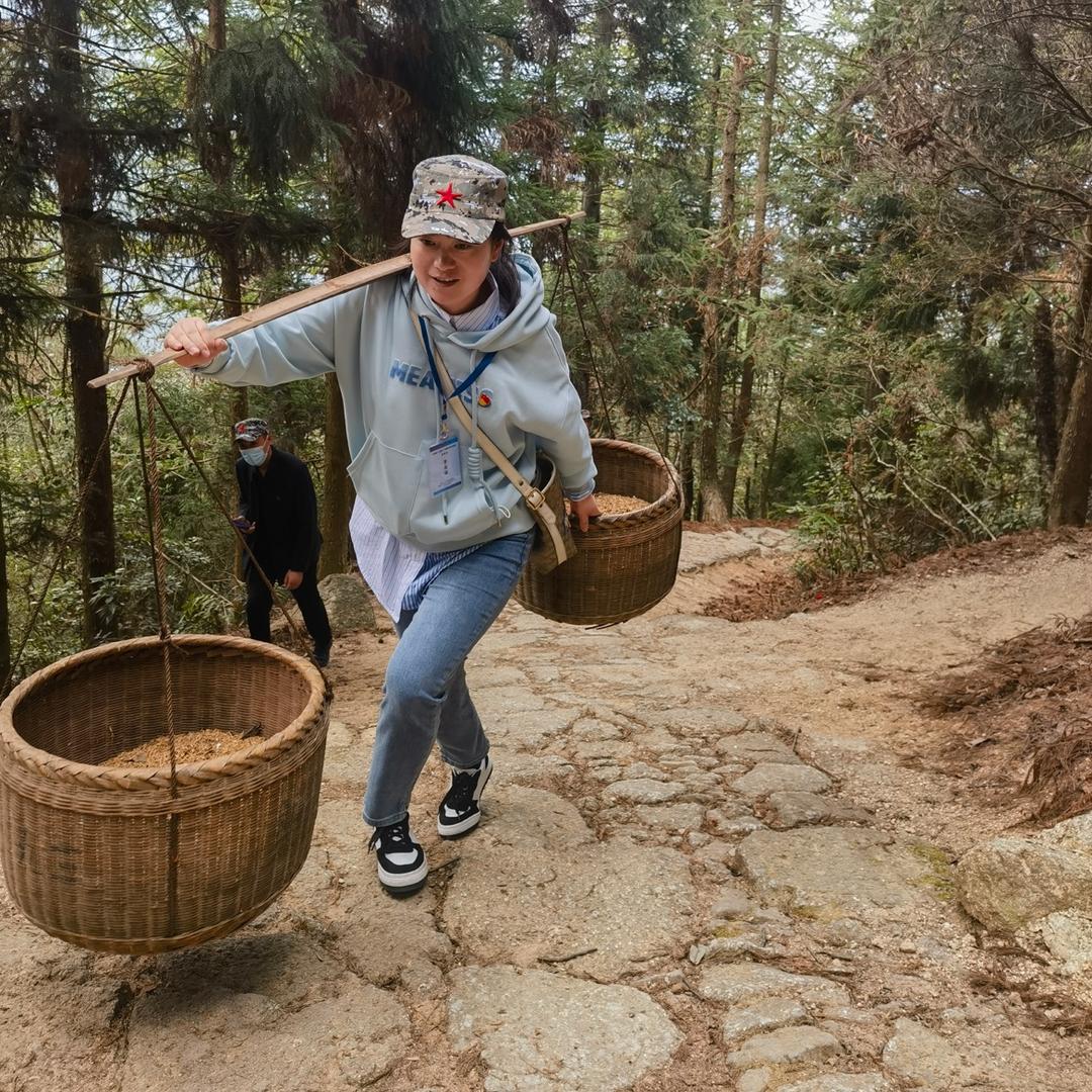 女书记👧张夏