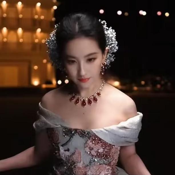 让我一个人疯一会儿
