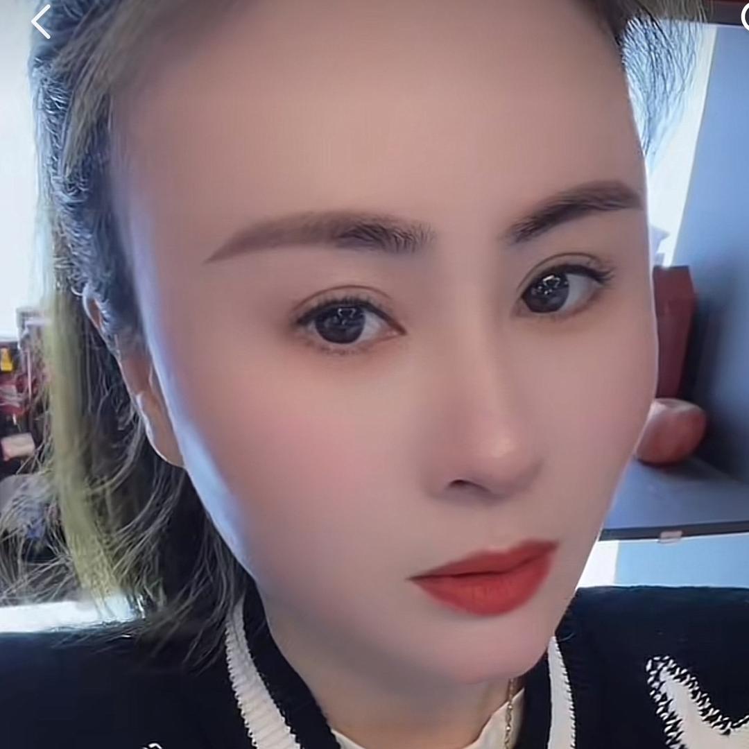 女人一定要爱自己，🌹🌹🌹🌹🌹