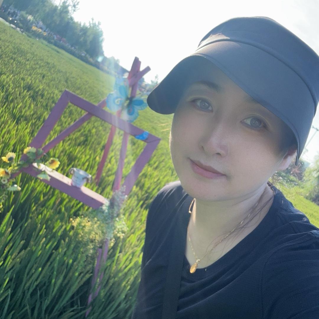 我是薇薇吖