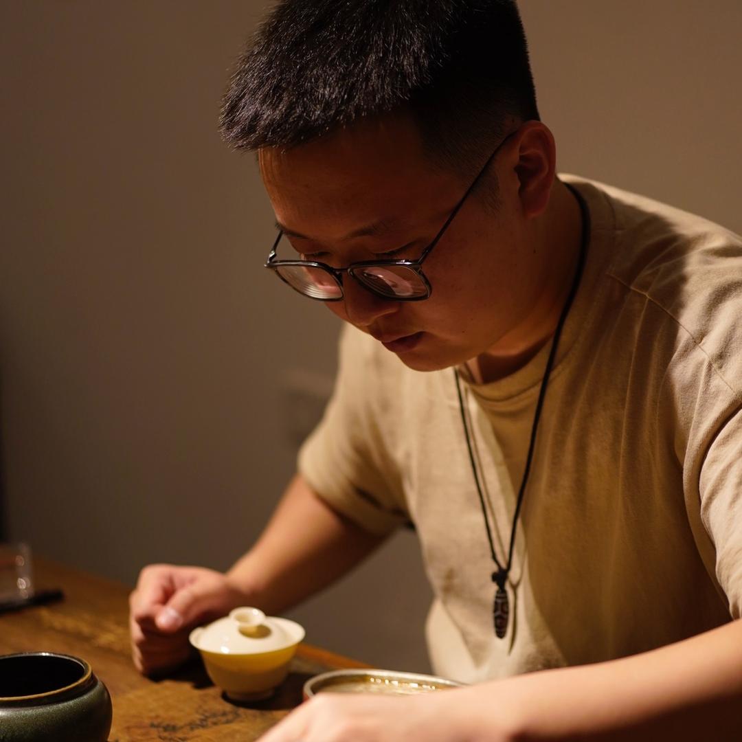 爱喝茶的鲨鱼哥