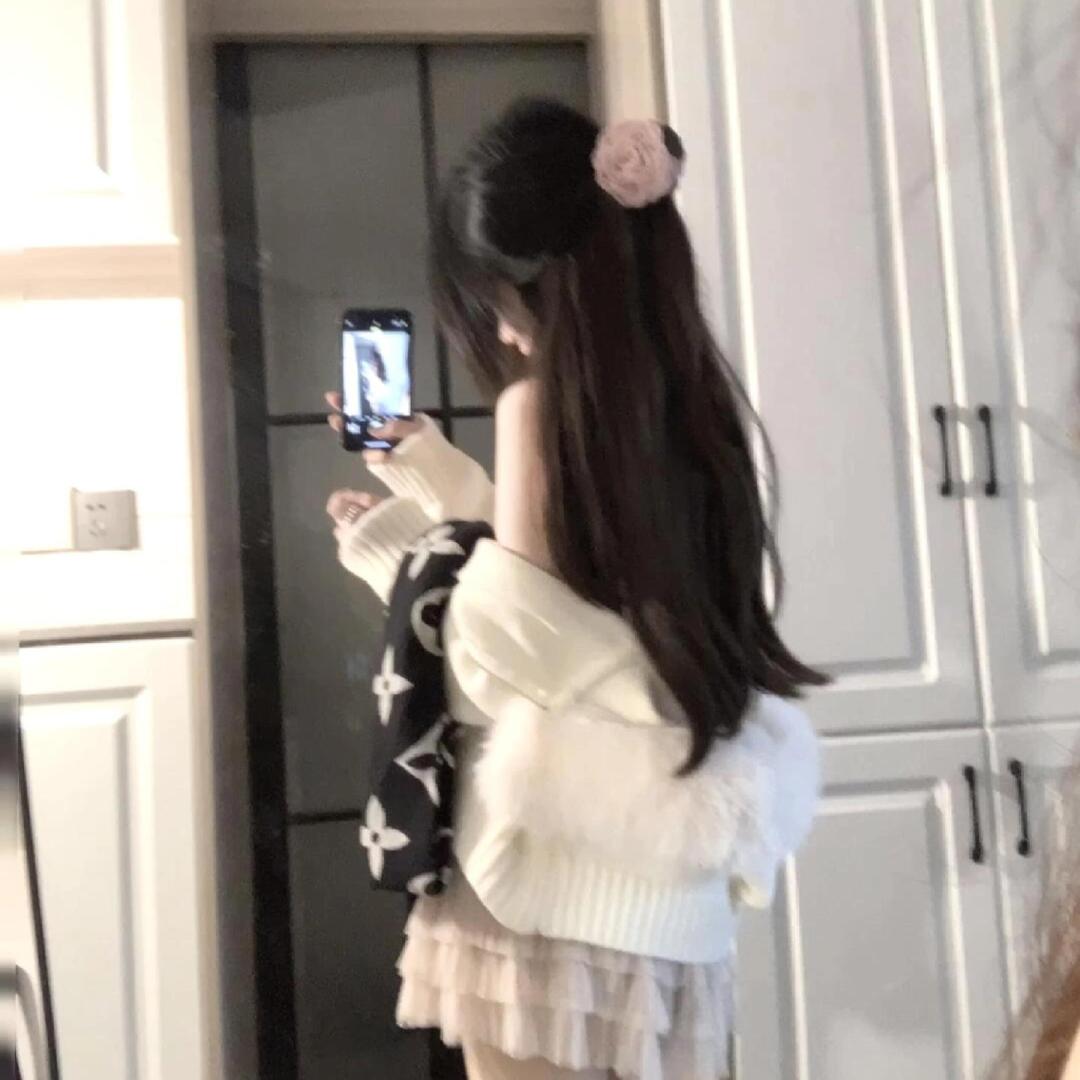 琳.