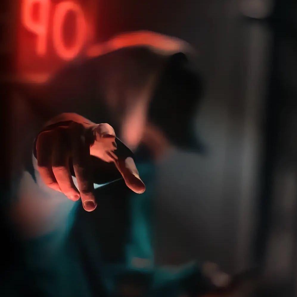 会嗑瓜子的猫🫶