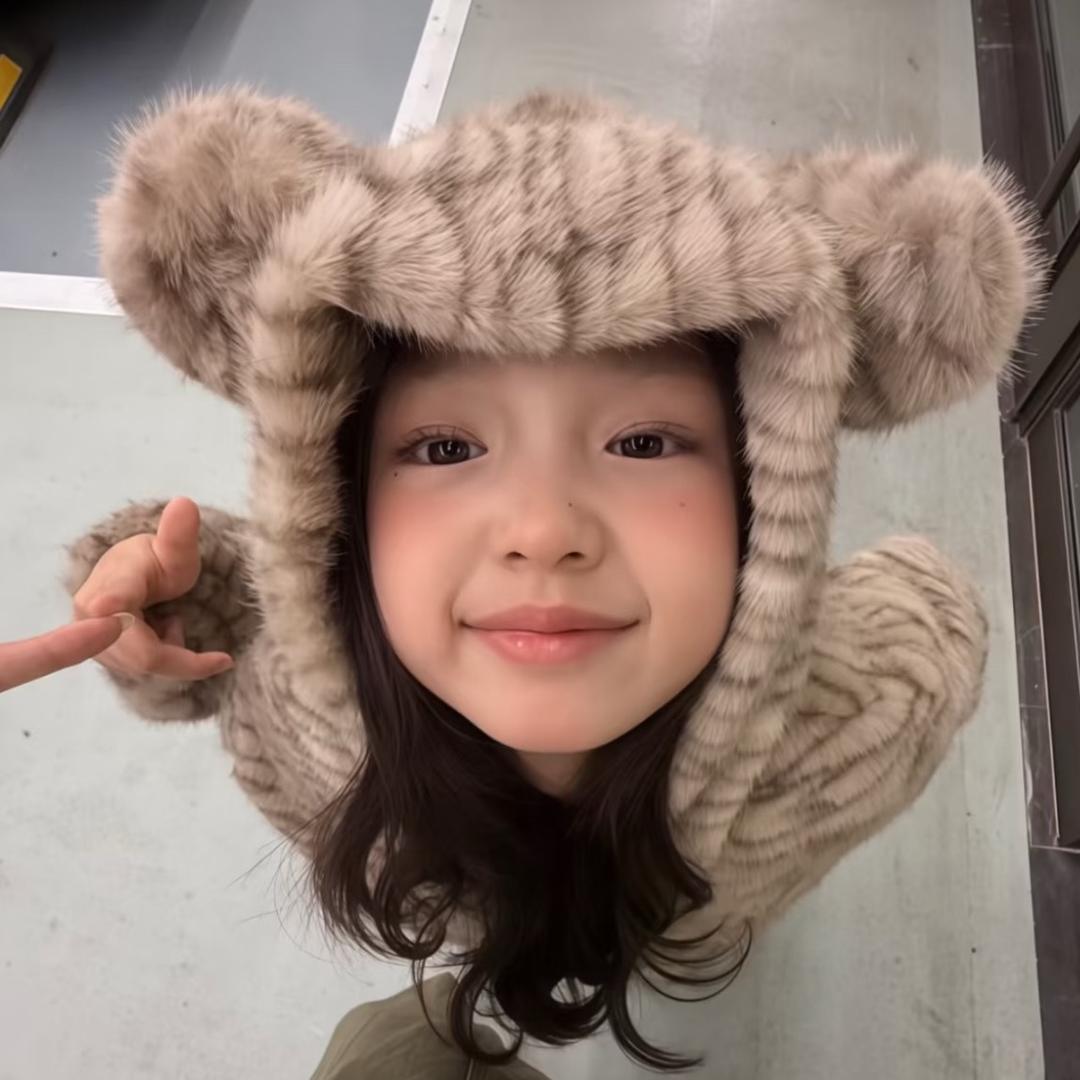 +1
