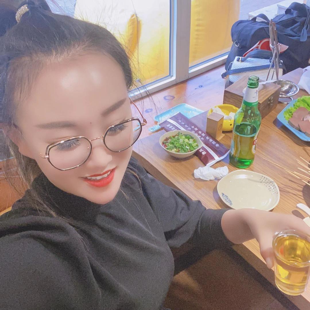 歌手👩‍🎤小雪